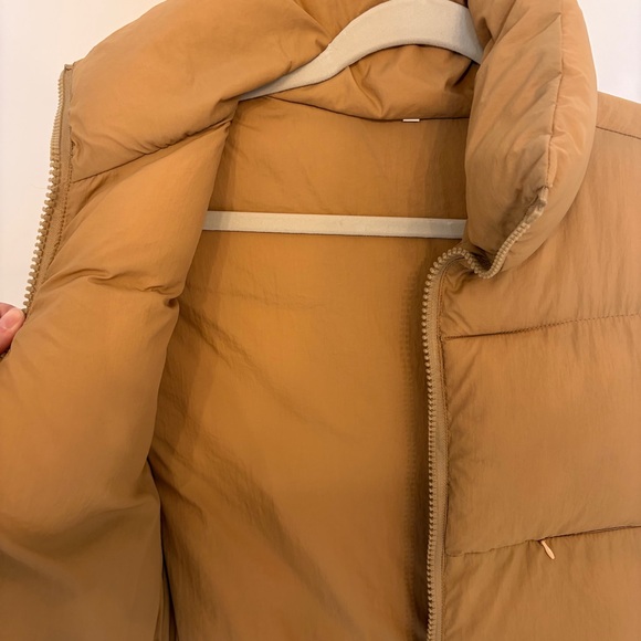 Tan Puffer Crop Vest - Picture 6 of 7